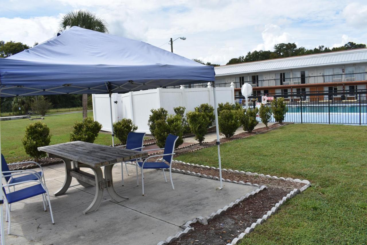 Days Inn By Wyndham Wildwood I-75 Екстериор снимка