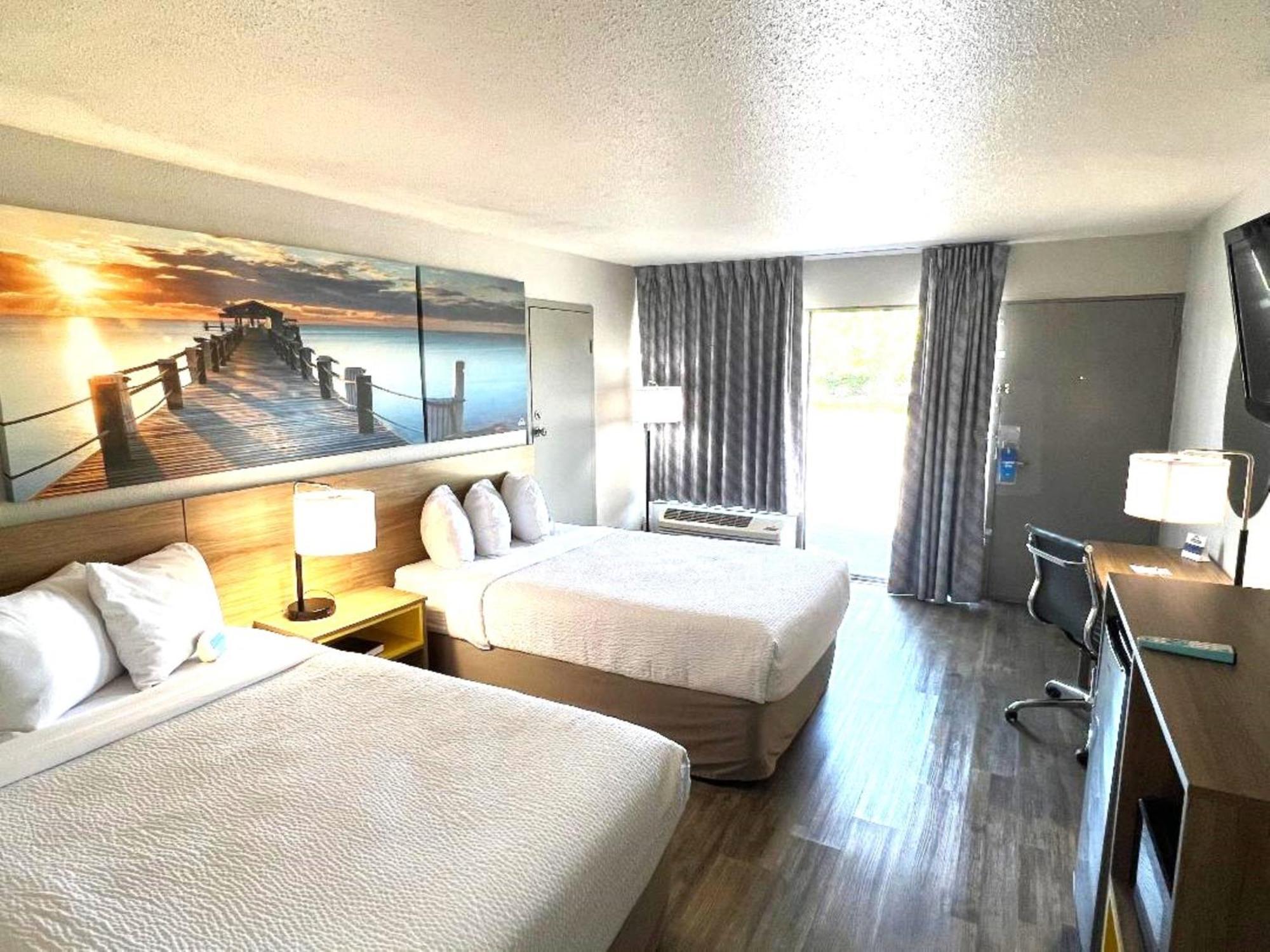 Days Inn By Wyndham Wildwood I-75 Екстериор снимка
