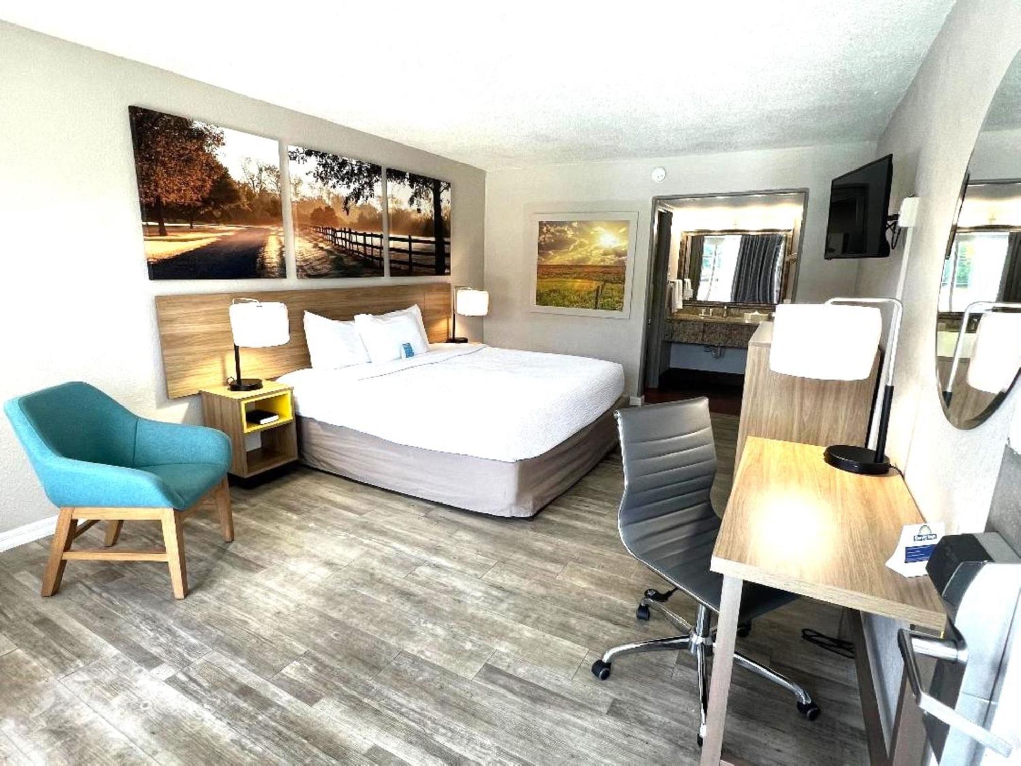 Days Inn By Wyndham Wildwood I-75 Екстериор снимка