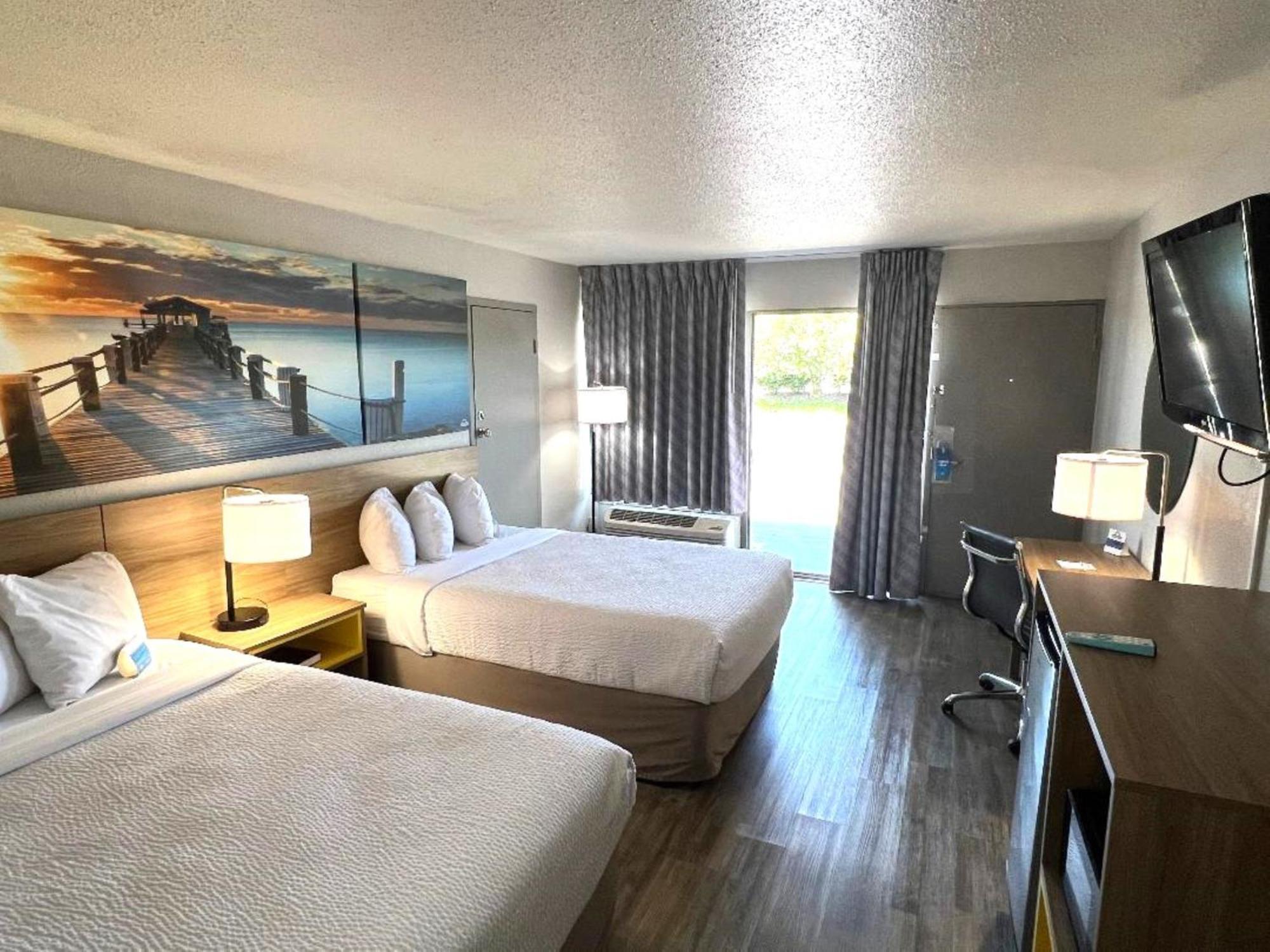 Days Inn By Wyndham Wildwood I-75 Екстериор снимка