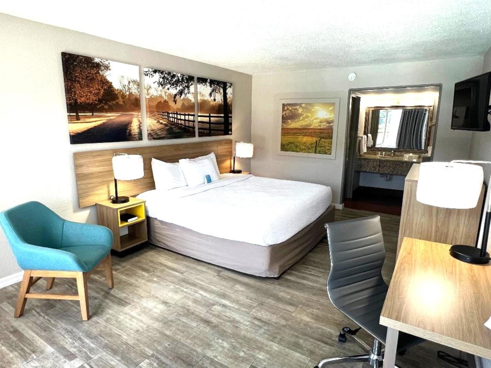 Days Inn By Wyndham Wildwood I-75 Екстериор снимка