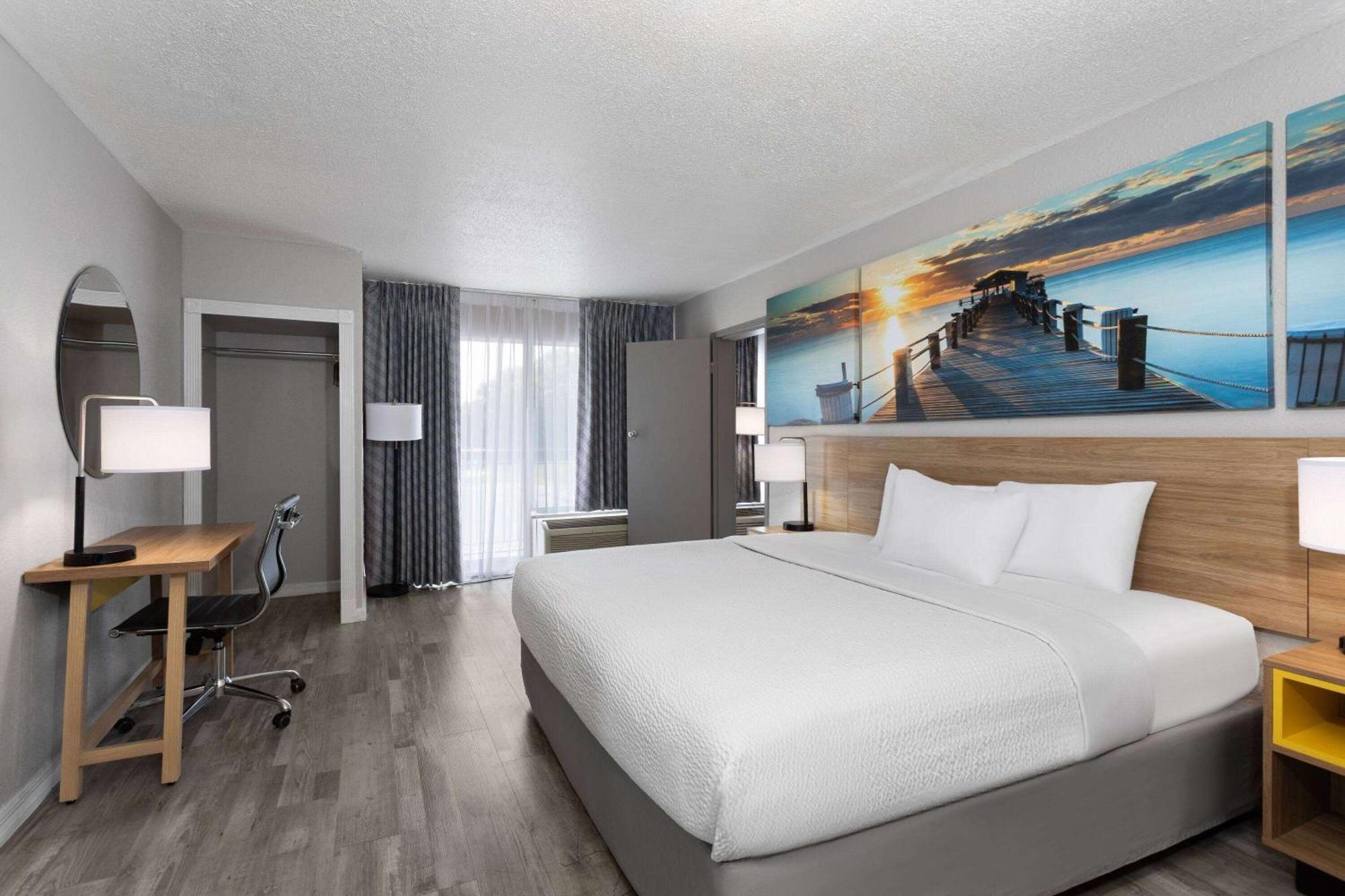 Days Inn By Wyndham Wildwood I-75 Екстериор снимка