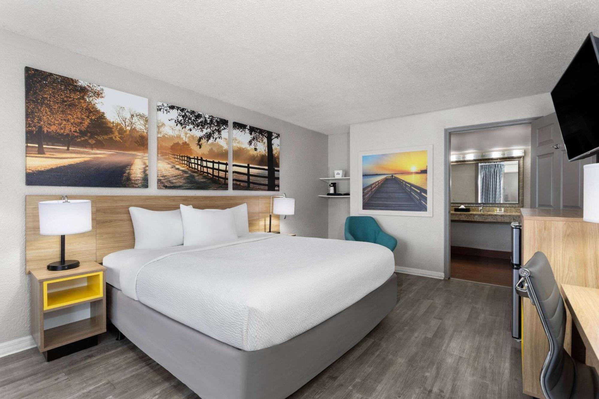 Days Inn By Wyndham Wildwood I-75 Екстериор снимка
